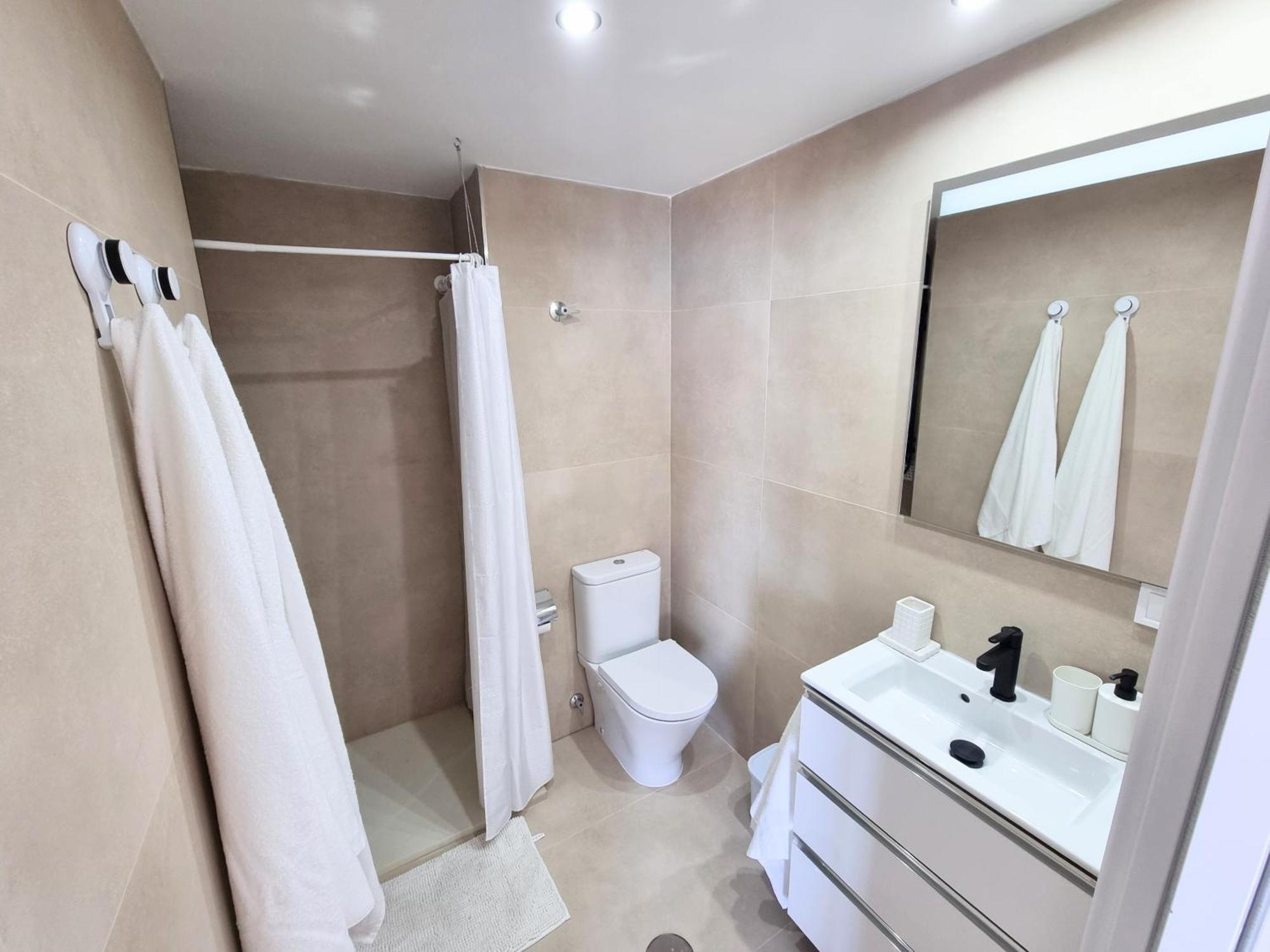Barbados Beach And Pool Apartment Фуэнхирола Экстерьер фото